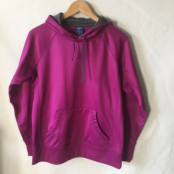 Reebok Sweaters - Reebok Hoodie Sweater Size Medium Reebok Sweaters - Reebok Hoodie Sweater Size Medium